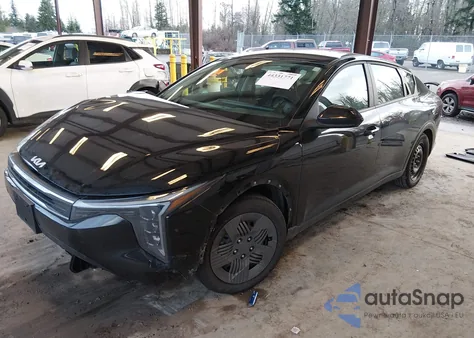 2025 Kia K4 Lx z USA, uszkodzony, nr VIN 3KPFT4DEXSE198403